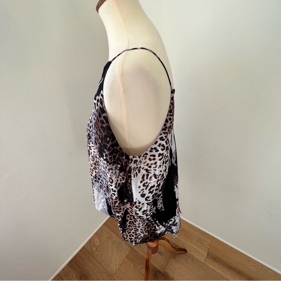 Bebe Woven Leopard Strap Back Tank Top - Picture 4 of 8